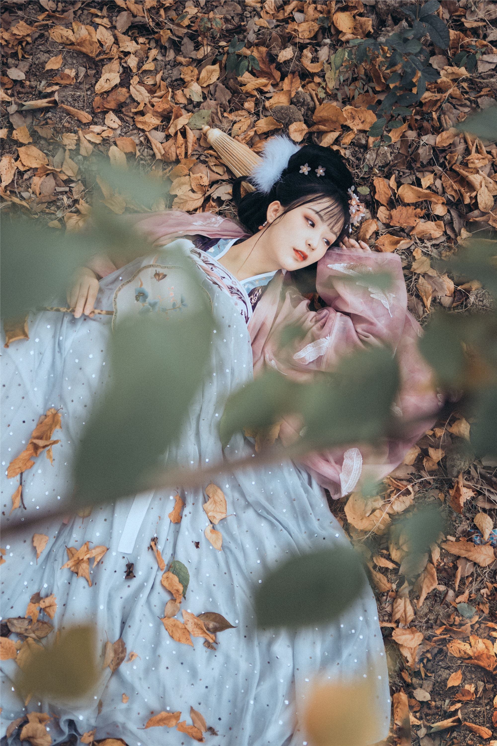 YITUYU艺图语 2021.09.04 幽人独自怜 Seven